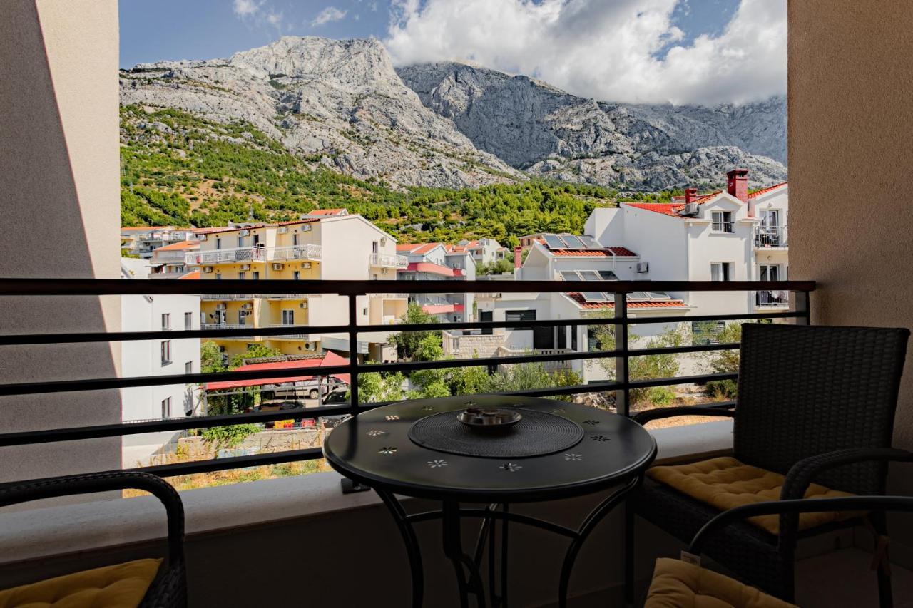 Apartmani Benzon Baska Voda Exterior photo
