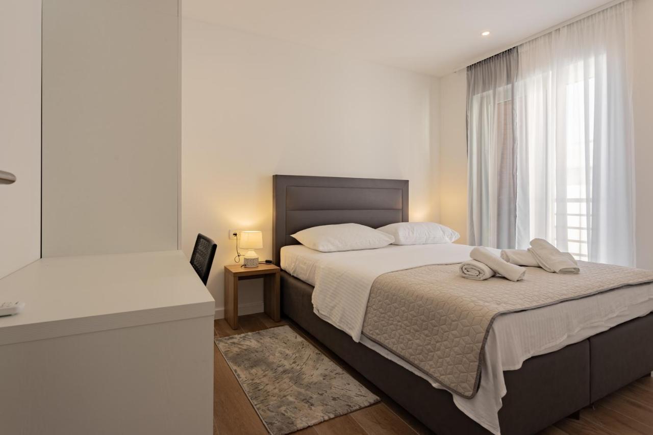Apartmani Benzon Baska Voda Exterior photo