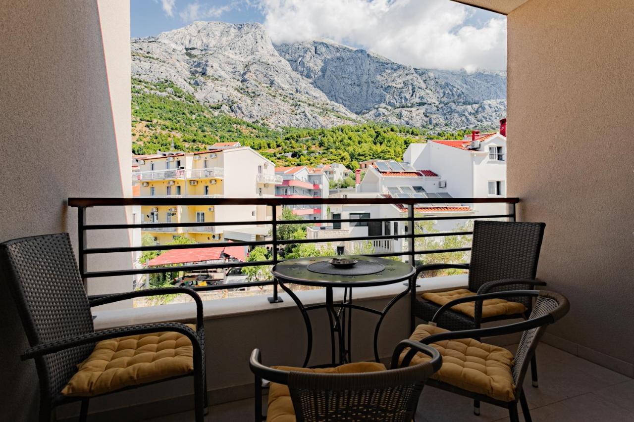 Apartmani Benzon Baska Voda Exterior photo