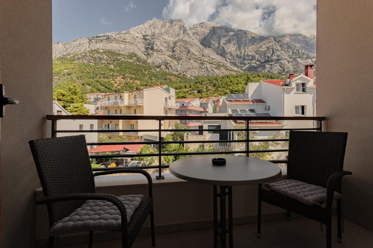 Apartmani Benzon Baska Voda Exterior photo
