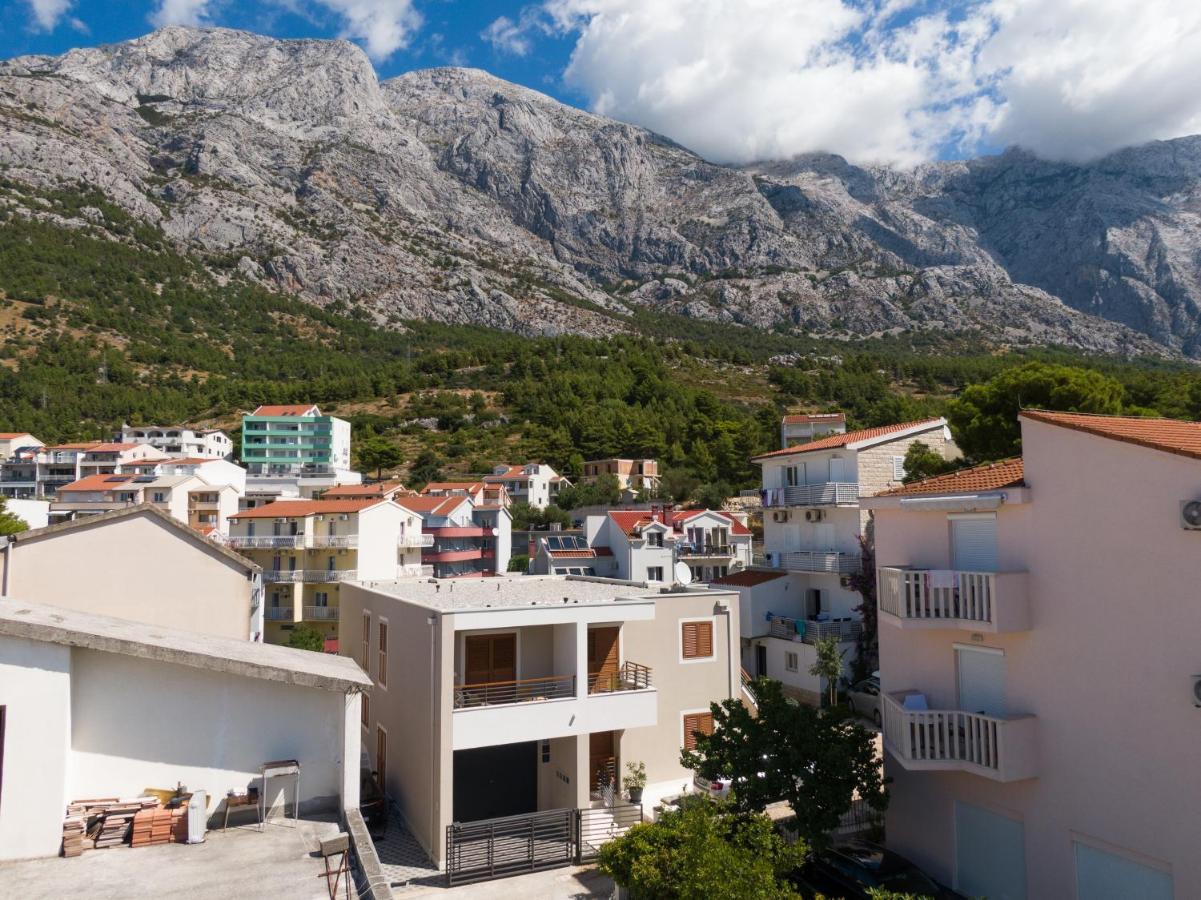 Apartmani Benzon Baska Voda Exterior photo